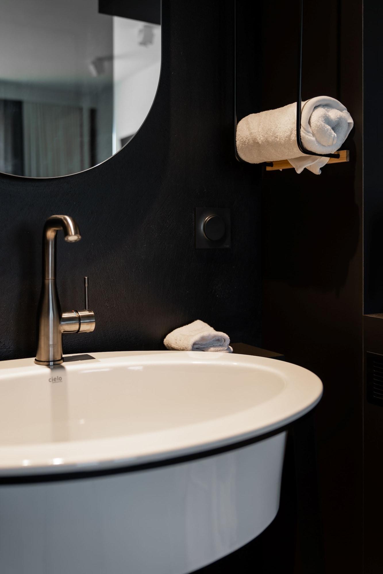 La Butte Hotel Plouider Екстериор снимка
