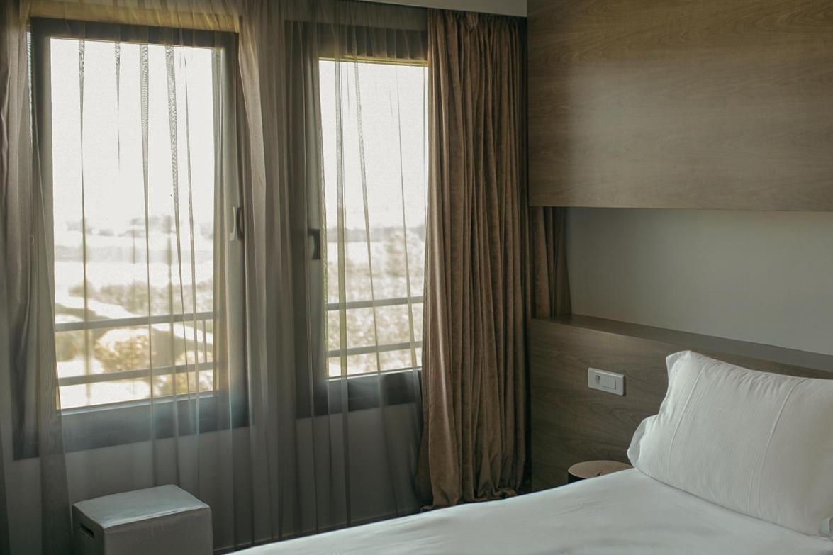 La Butte Hotel Plouider Екстериор снимка